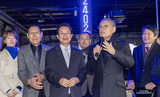 유인촌 문체부 장관, 문화도시 영등포 ‘예술기술도시어워드 STATION Y’ 및 리빙페어 현장 방문